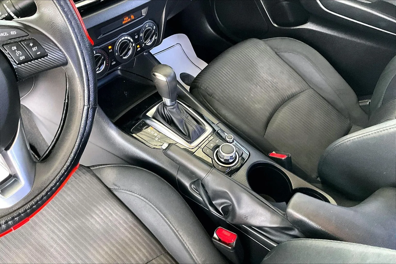 Mazda Mazda3 photo 15
