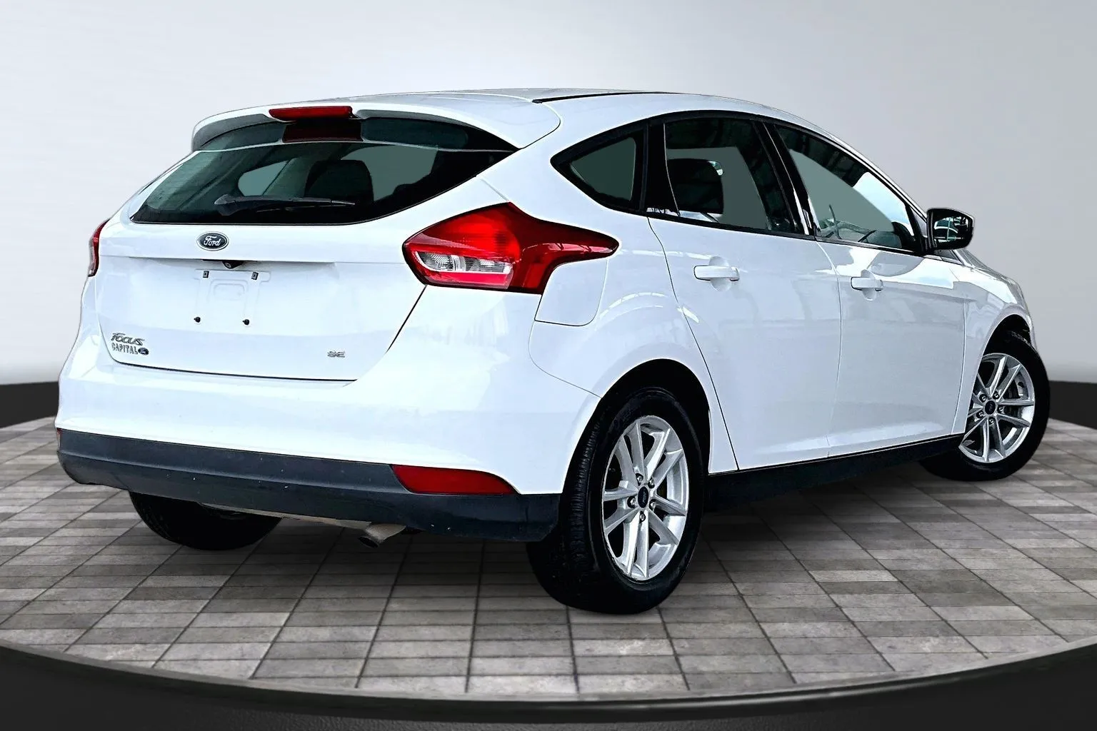 Ford Focus photo 6