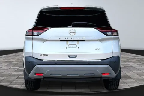 More photos of 2021 Nissan Rogue SV at M&J Auto Sales and Service, FL