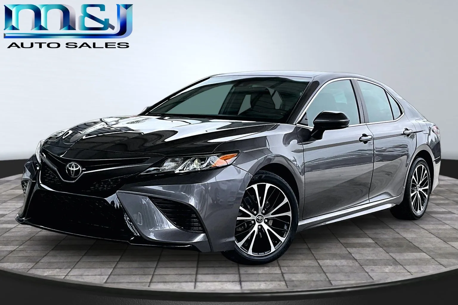 Gray 2020 Toyota Camry for sale in Jacksonville, FL