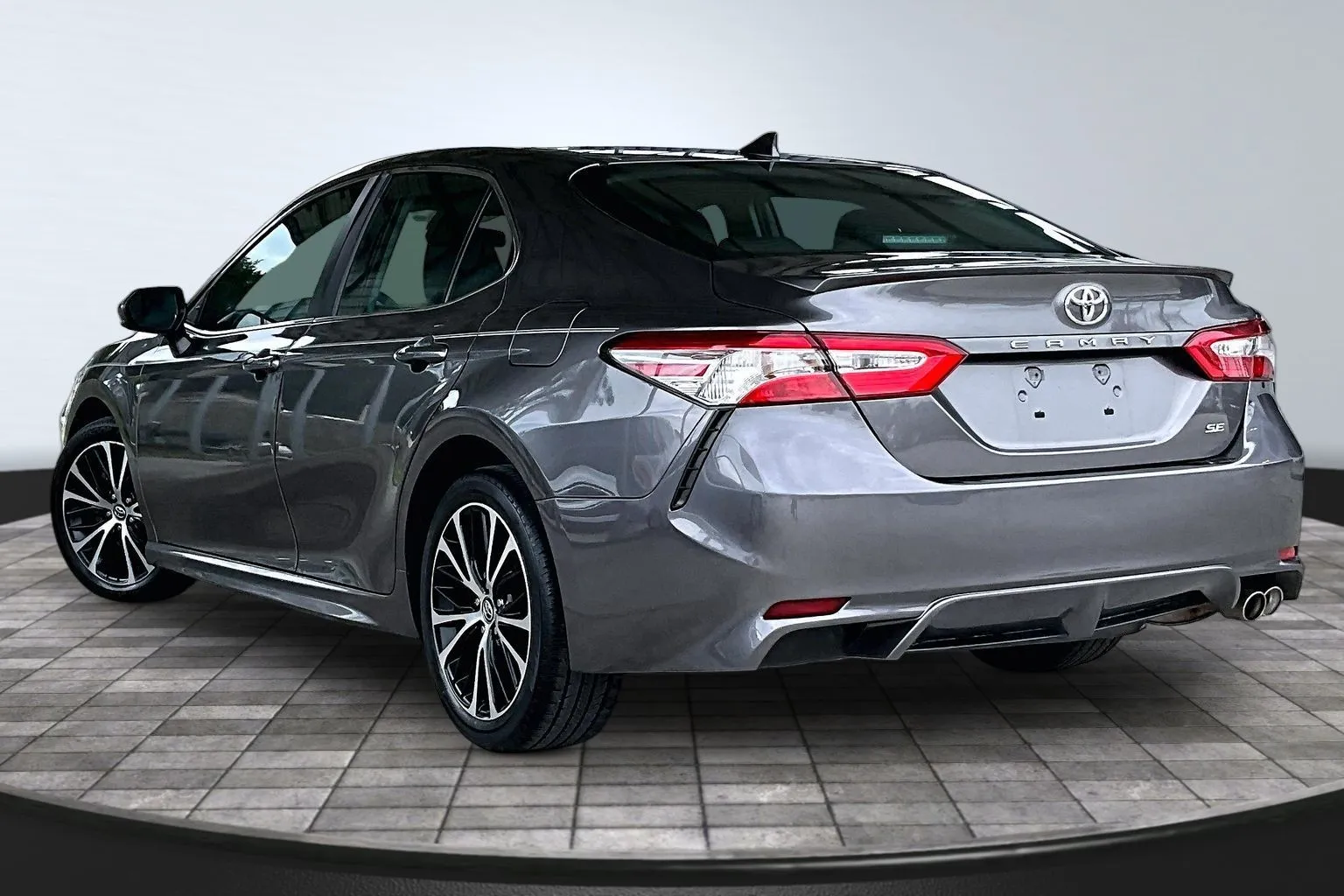 Toyota Camry photo 4