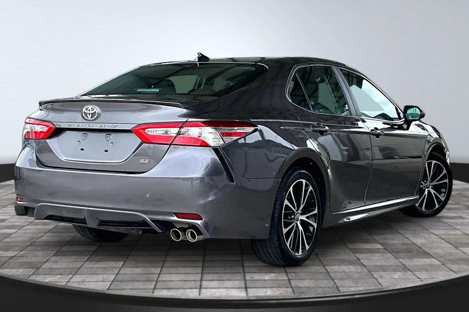 Toyota Camry photo 6