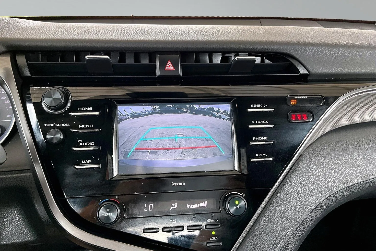 Toyota Camry photo 13