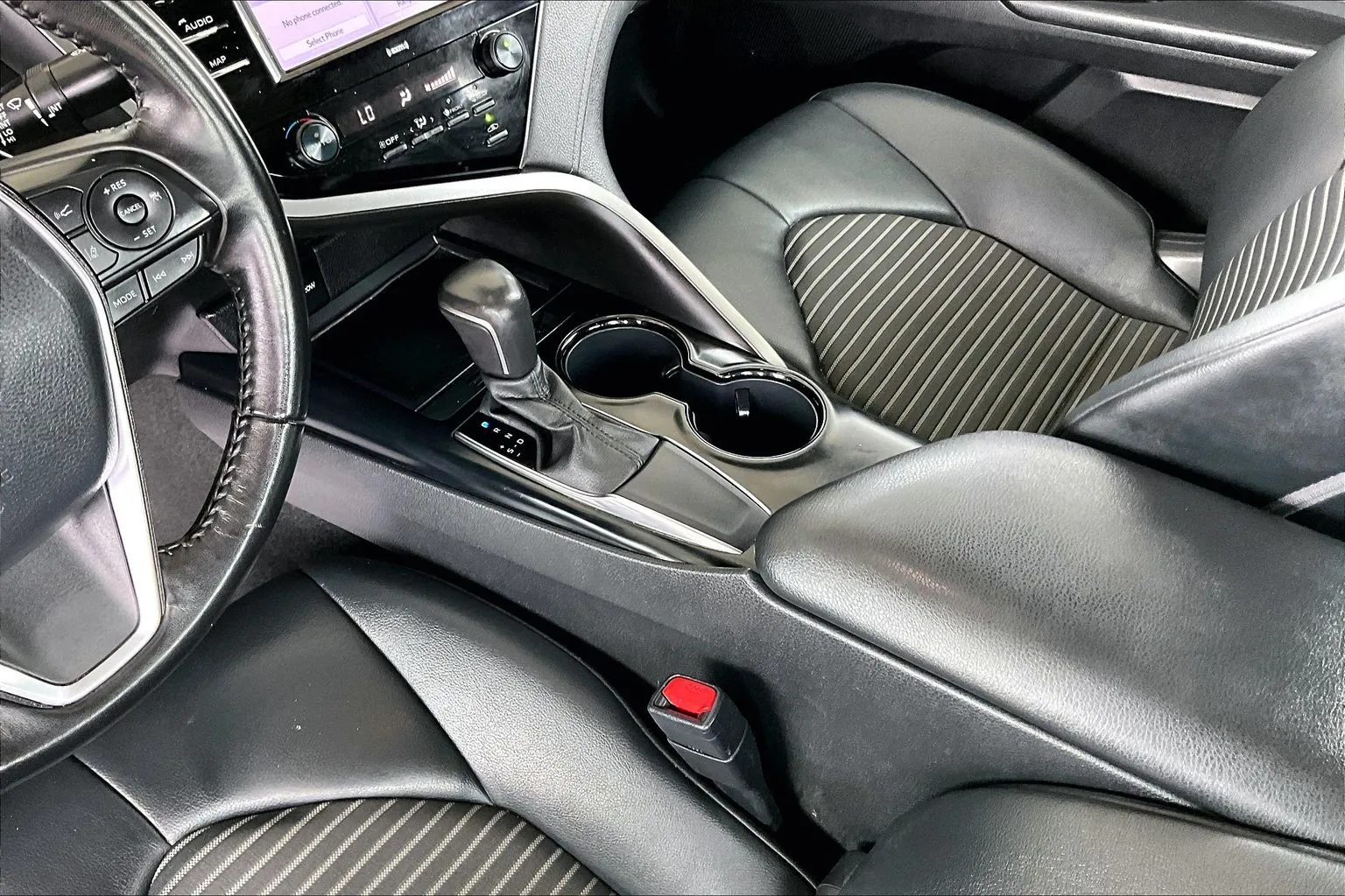Toyota Camry photo 15