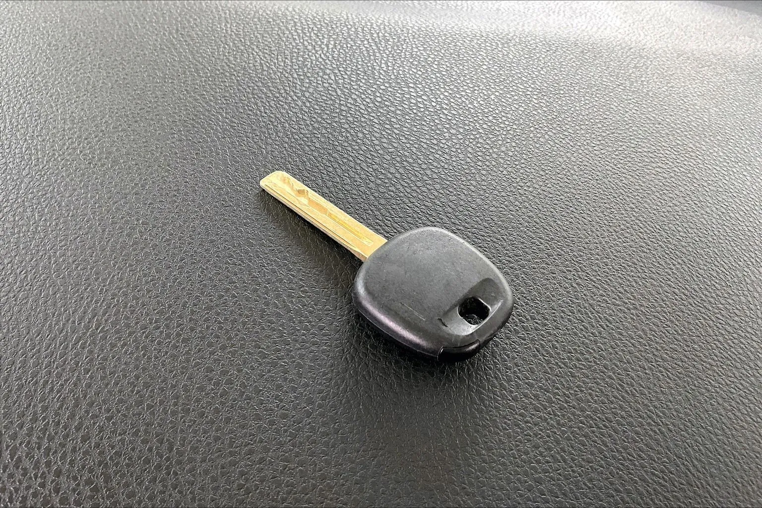Toyota Camry photo 31