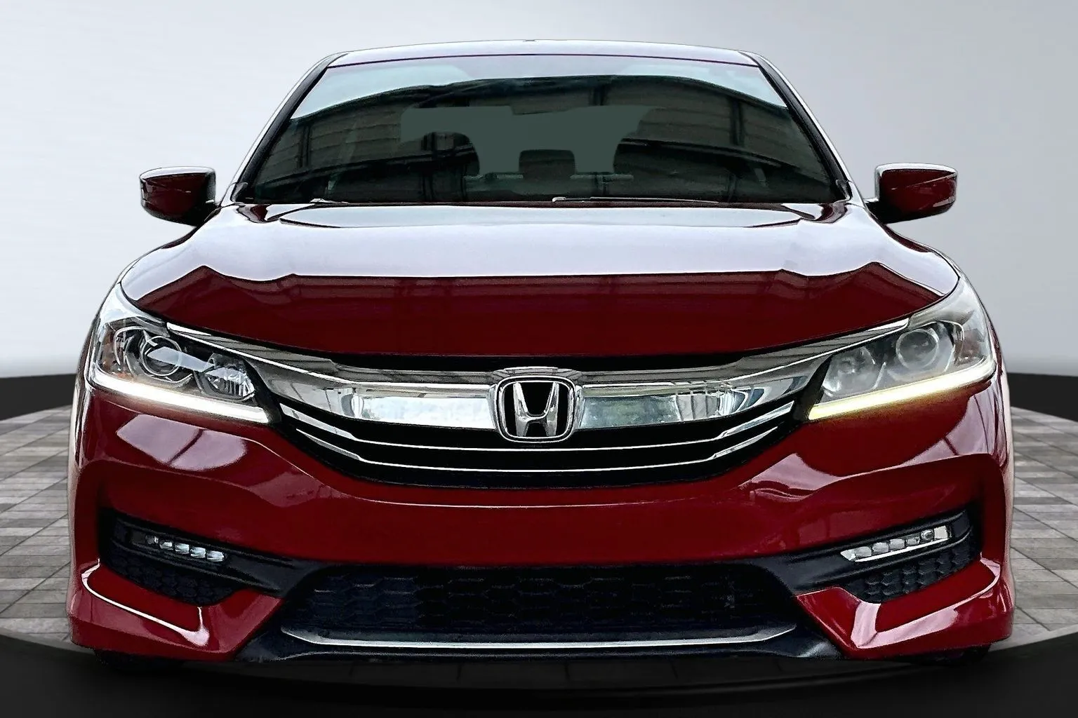 Honda Accord photo 2