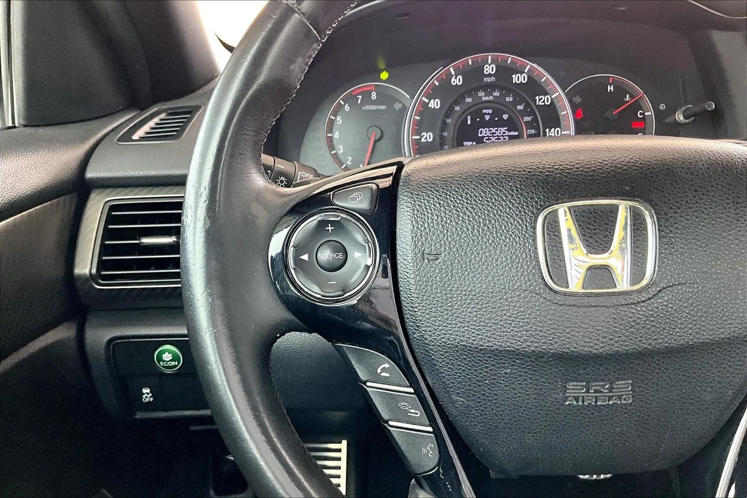Honda Accord photo 10