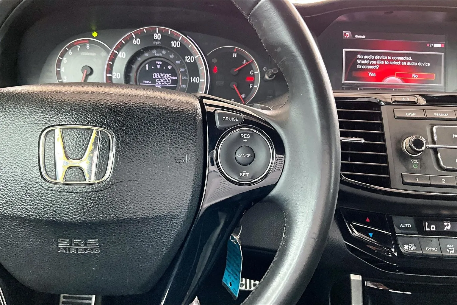 Honda Accord photo 11
