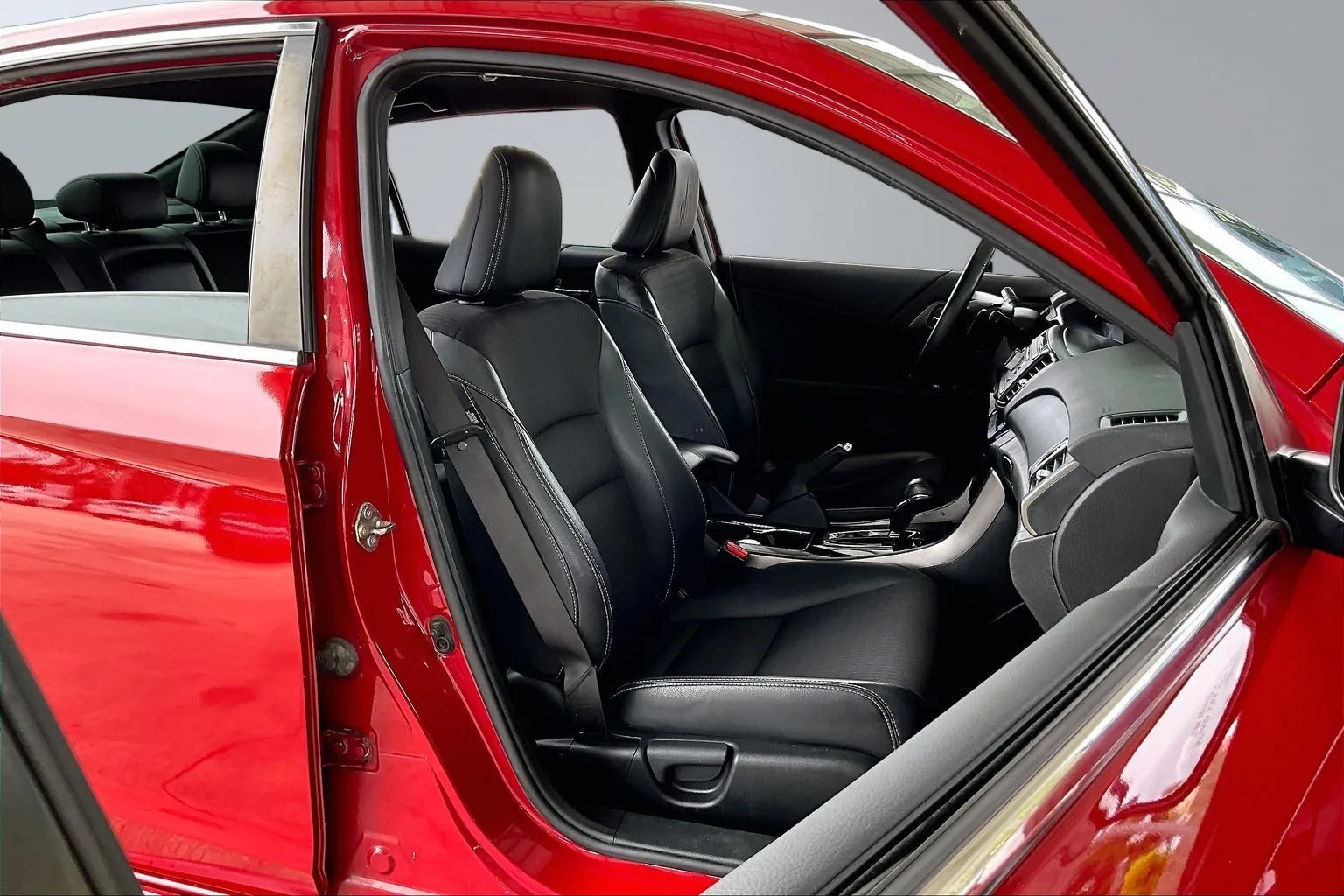 Honda Accord photo 25