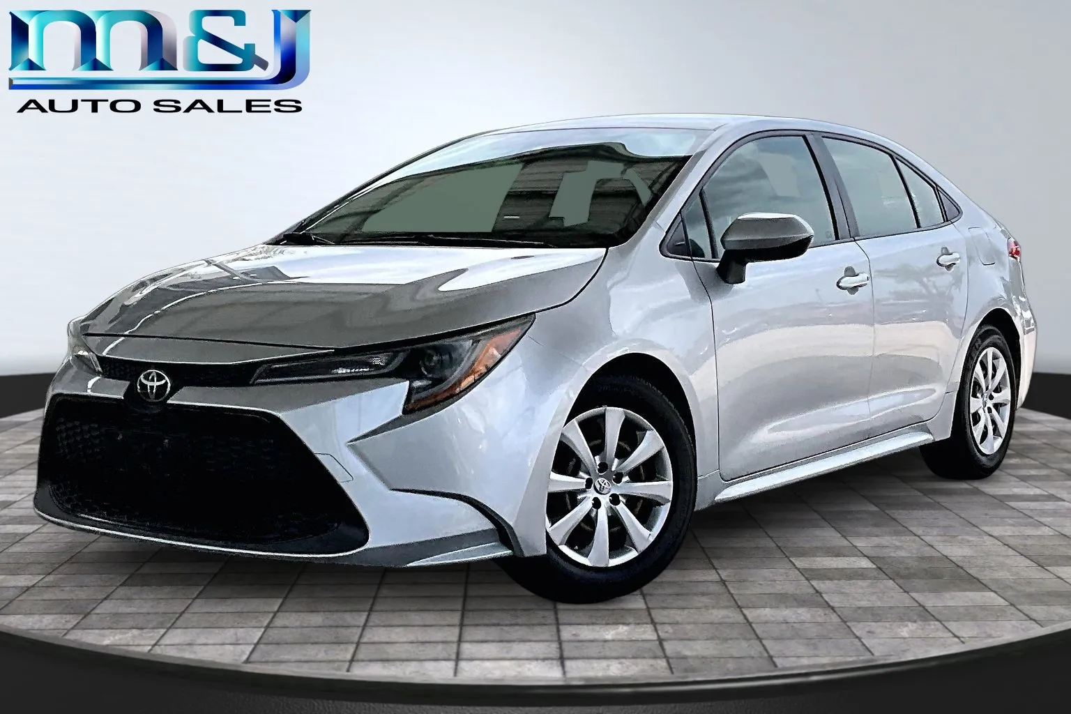 Silver 2021 Toyota Corolla LE for sale in Jacksonville, FL
