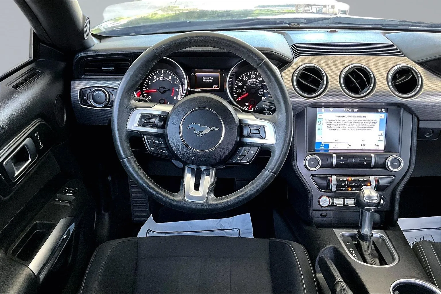 Ford Mustang photo 8