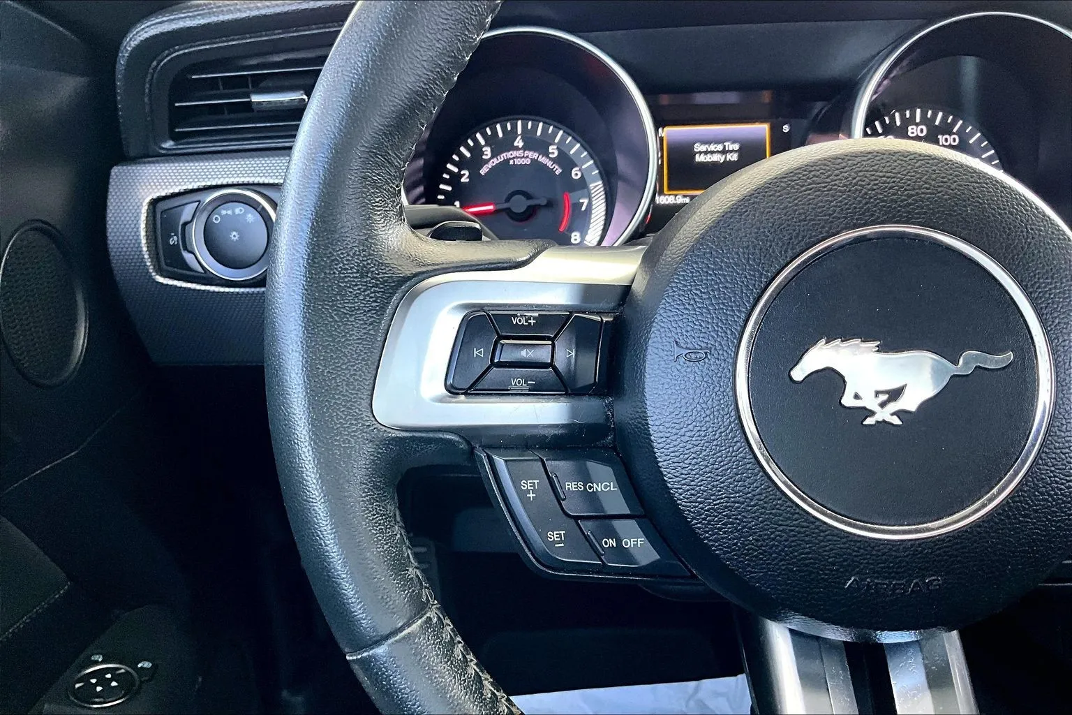Ford Mustang photo 10