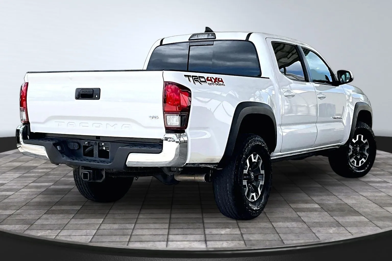 Toyota Tacoma photo 6