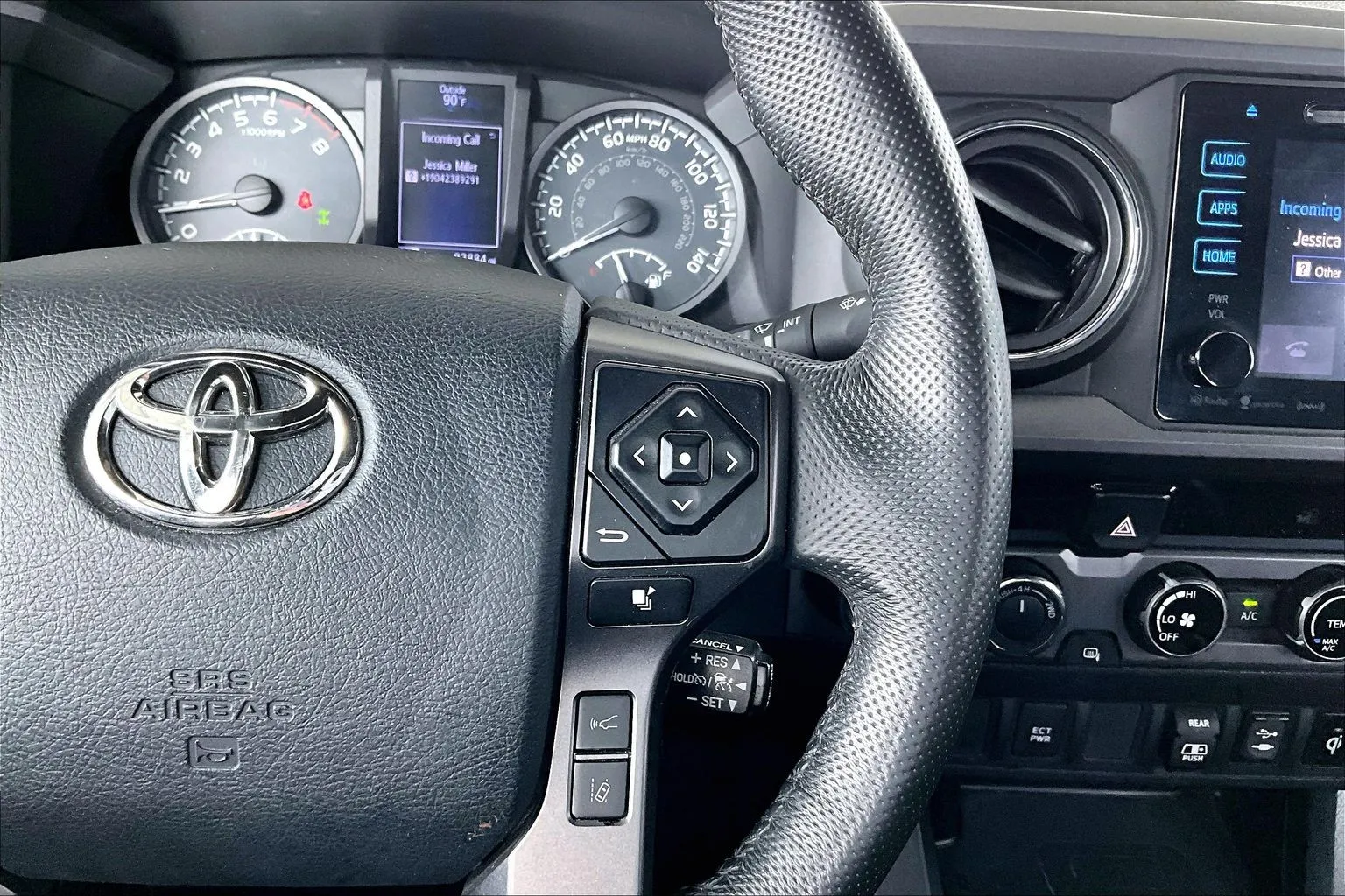Toyota Tacoma photo 12