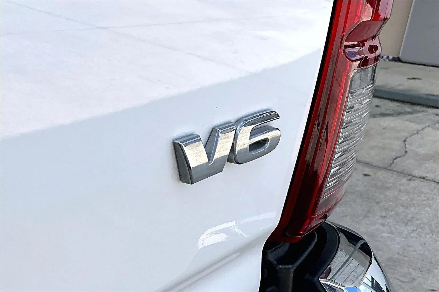 Toyota Tacoma photo 22