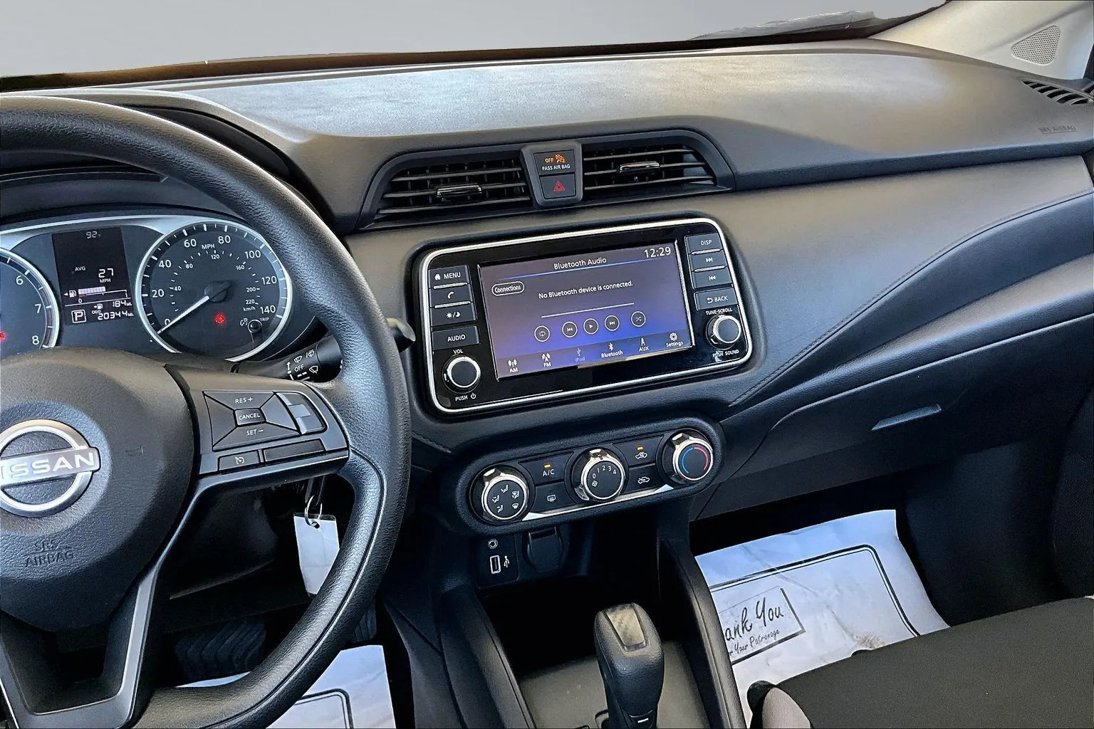 Nissan Versa photo 9
