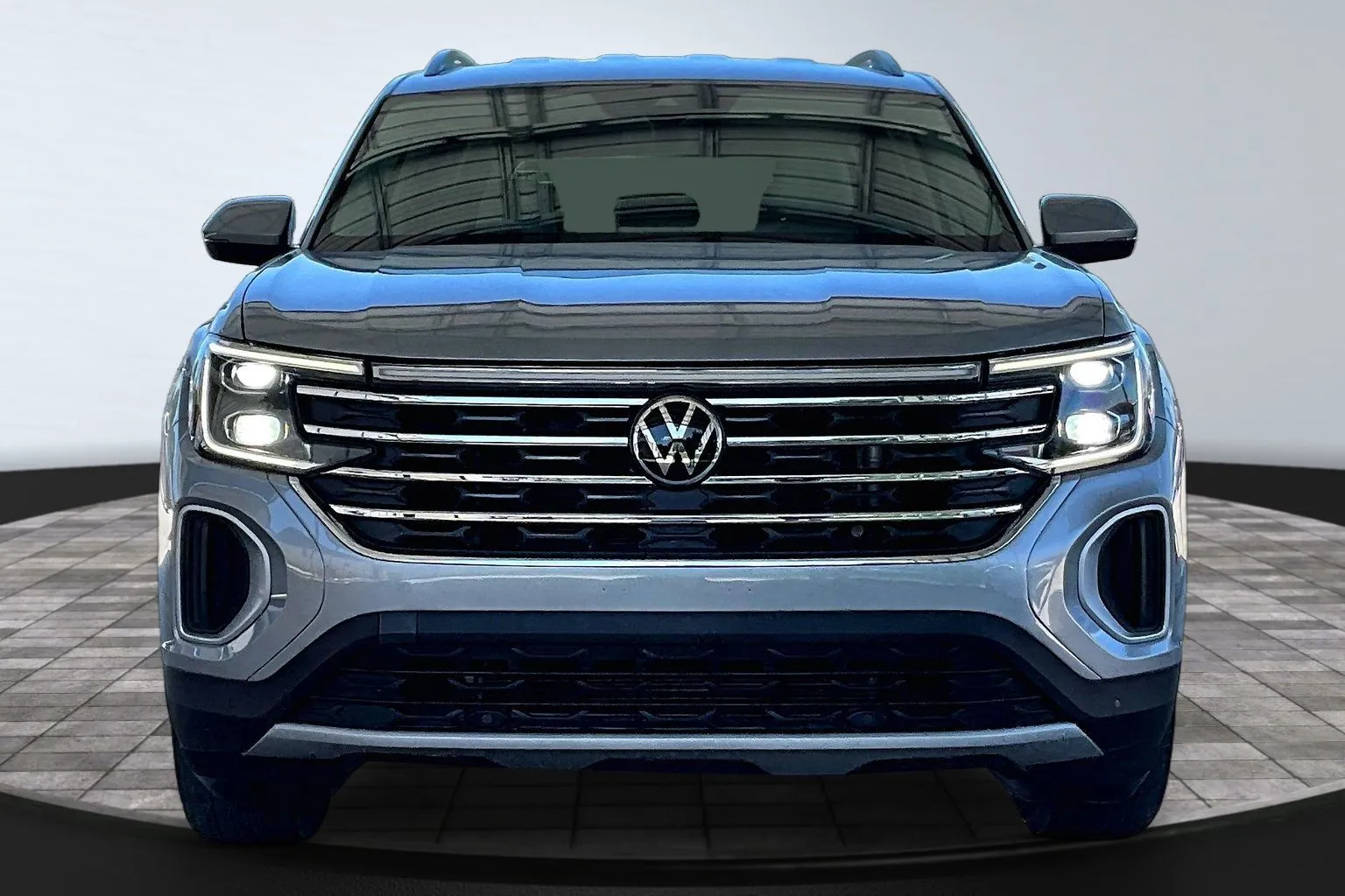 Volkswagen Atlas photo 2