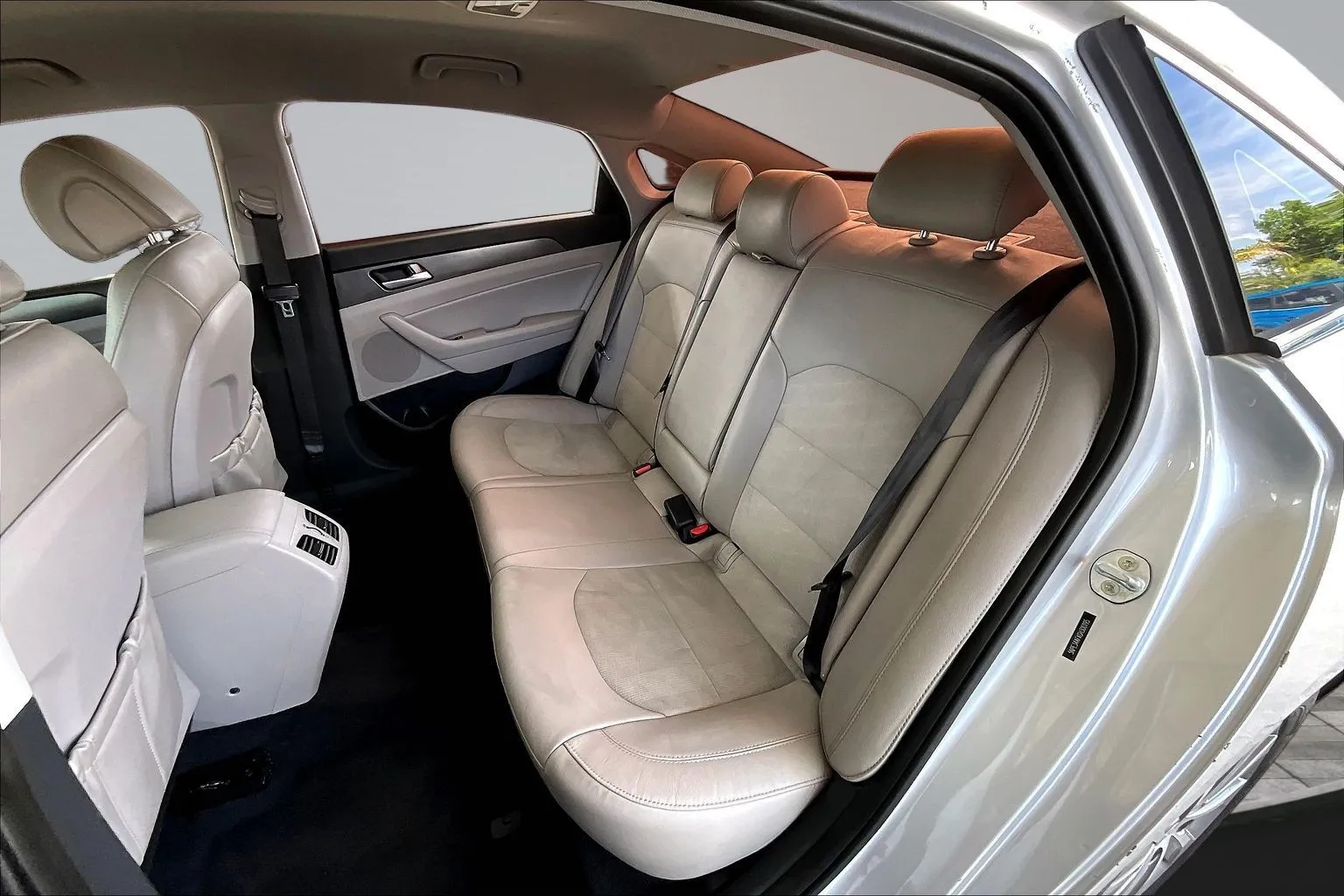 Hyundai Sonata photo 19