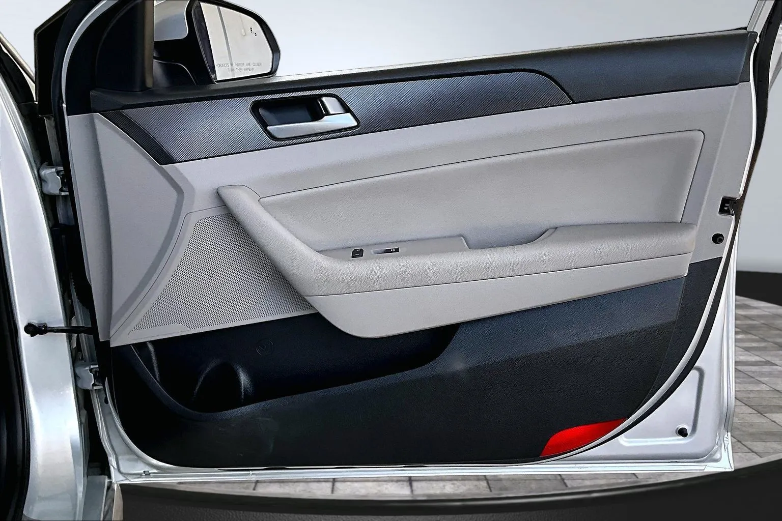 Hyundai Sonata photo 24