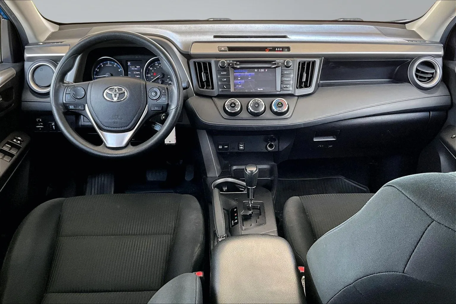 Toyota RAV4 photo 7