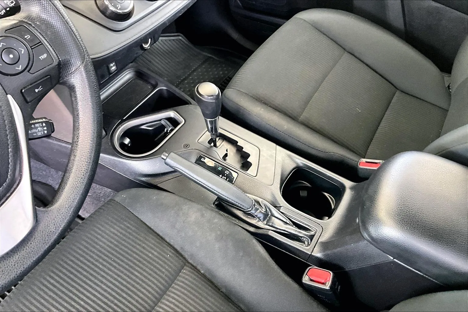 Toyota RAV4 photo 15