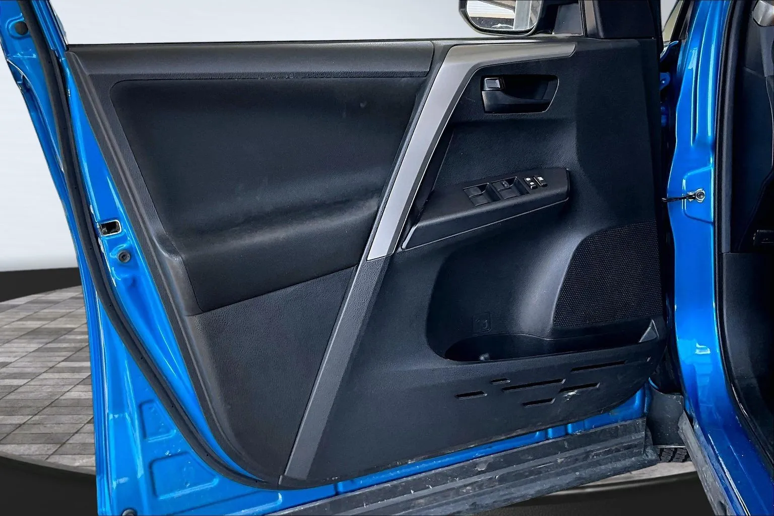 Toyota RAV4 photo 17