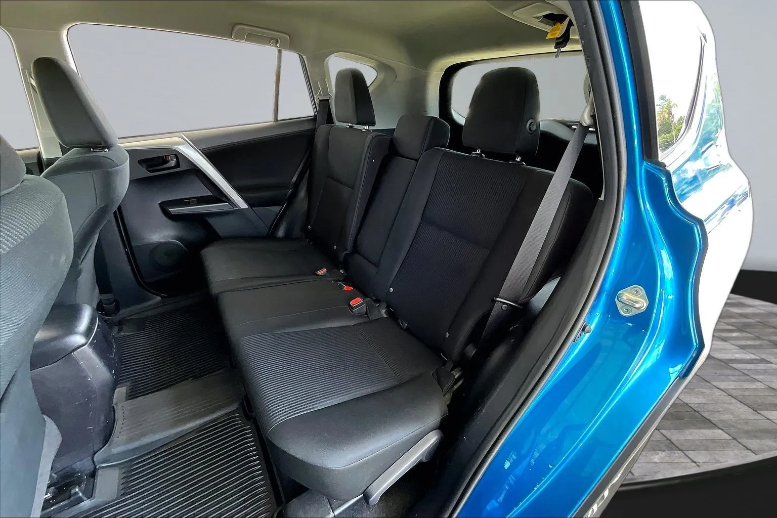 Toyota RAV4 photo 19