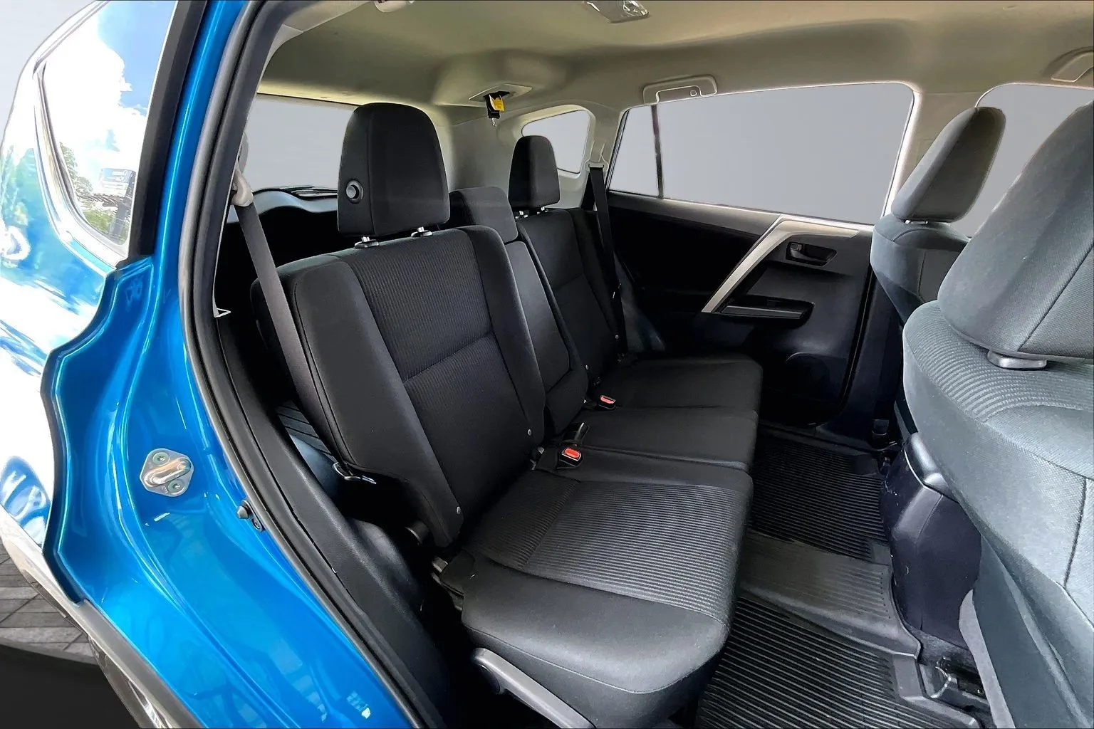 Toyota RAV4 photo 22