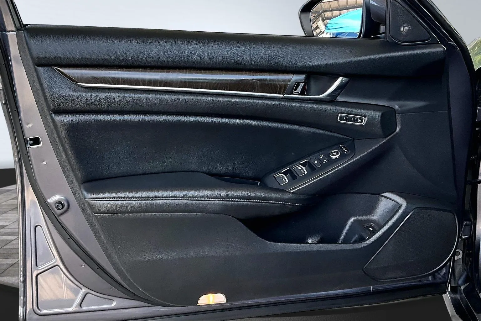 Honda Accord photo 17