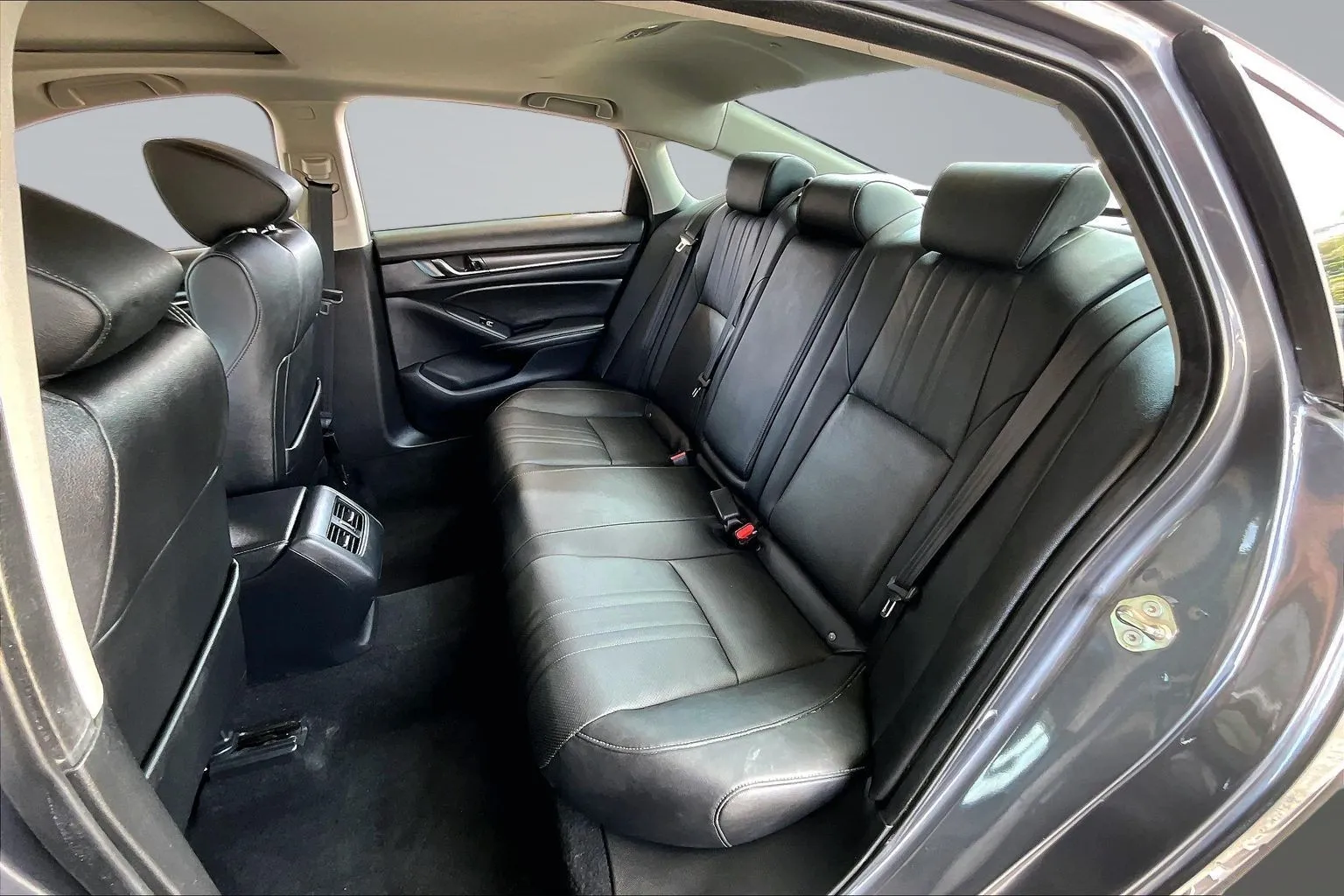 Honda Accord photo 19