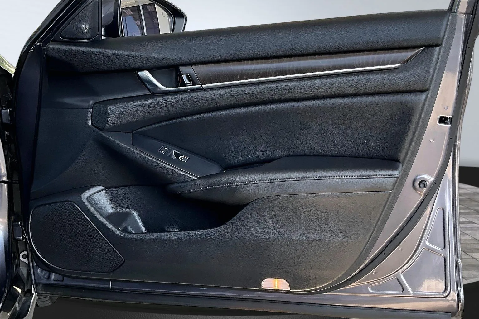 Honda Accord photo 25