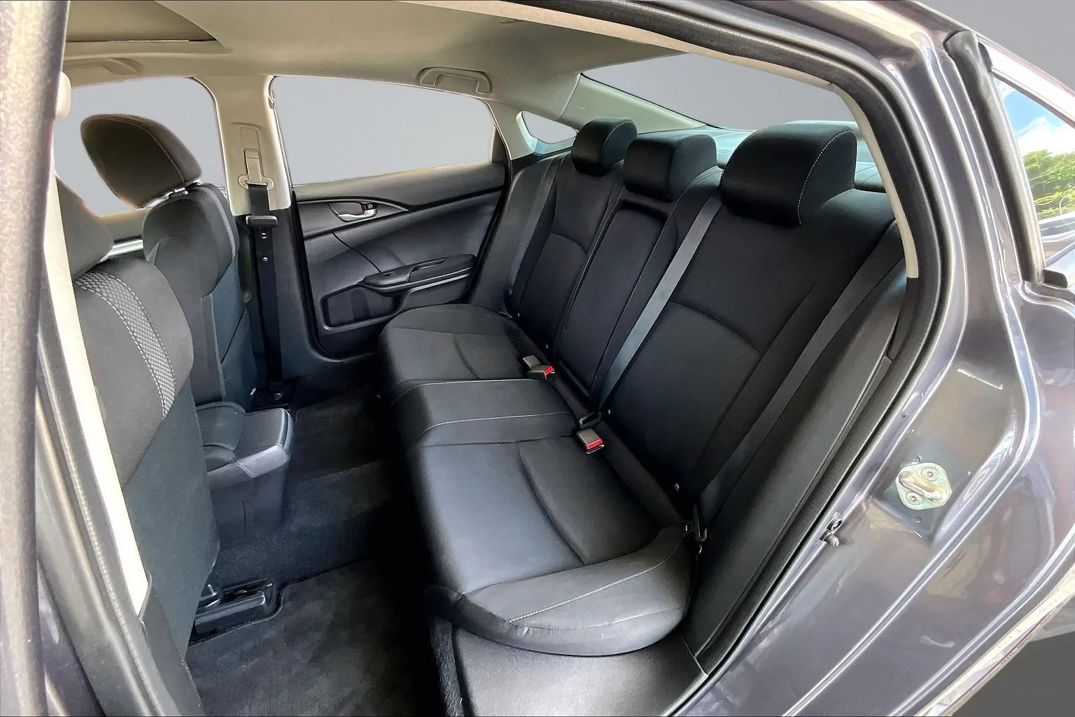 Honda Civic photo 19