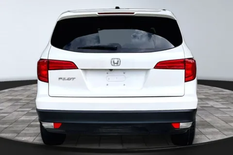 More photos of 2017 Honda Pilot EX at M&J Auto Sales and Service, FL