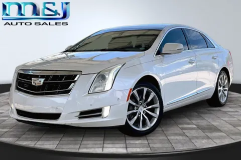 White 2016 Cadillac XTS Luxury for sale in Jacksonville, FL