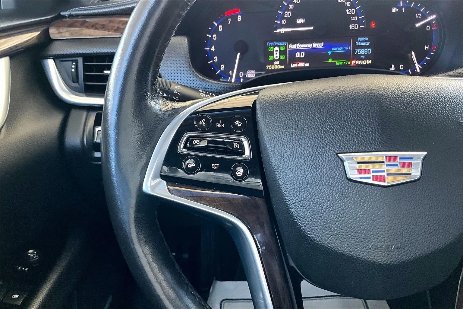 Cadillac XTS photo 10