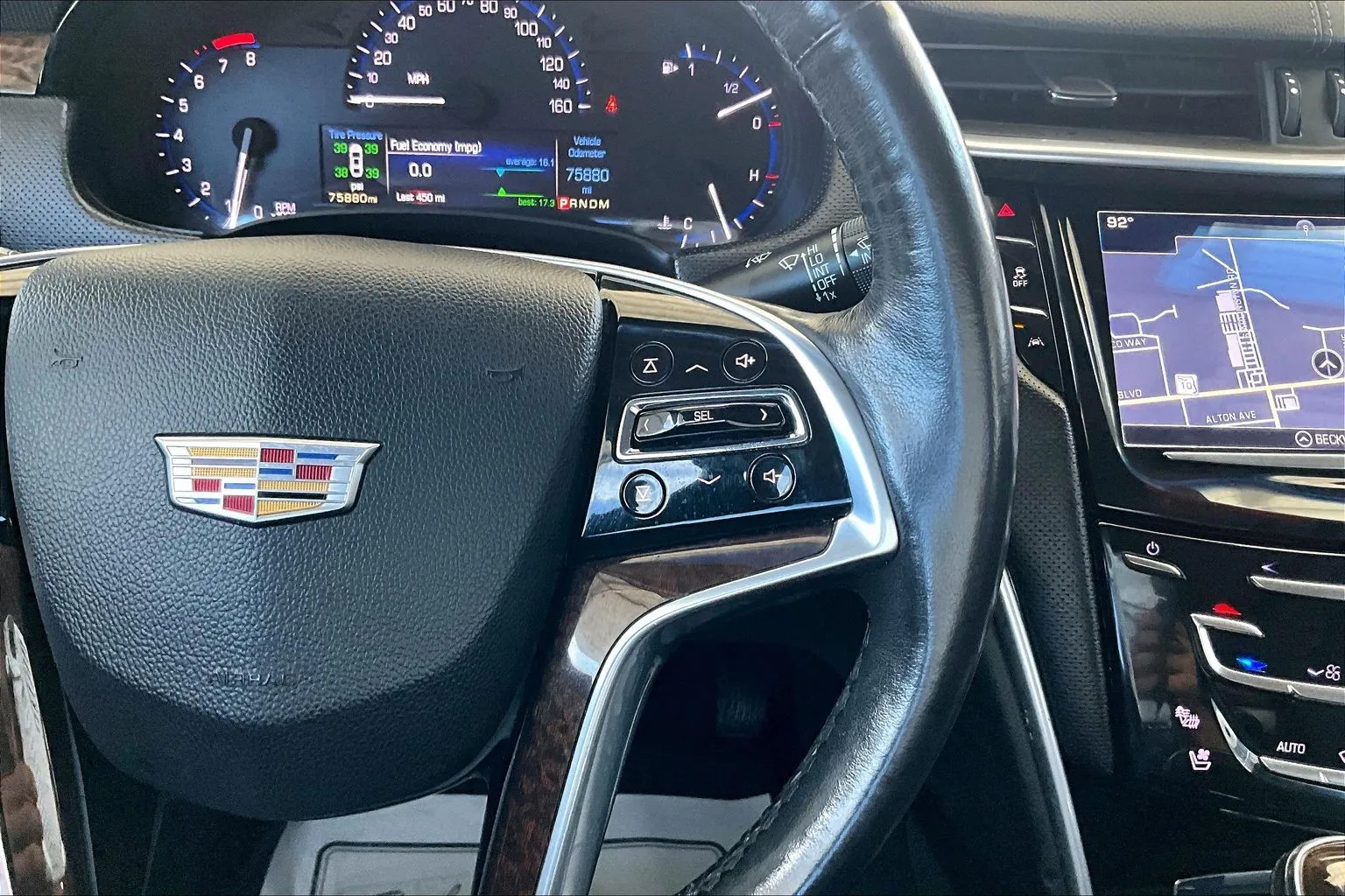 Cadillac XTS photo 11