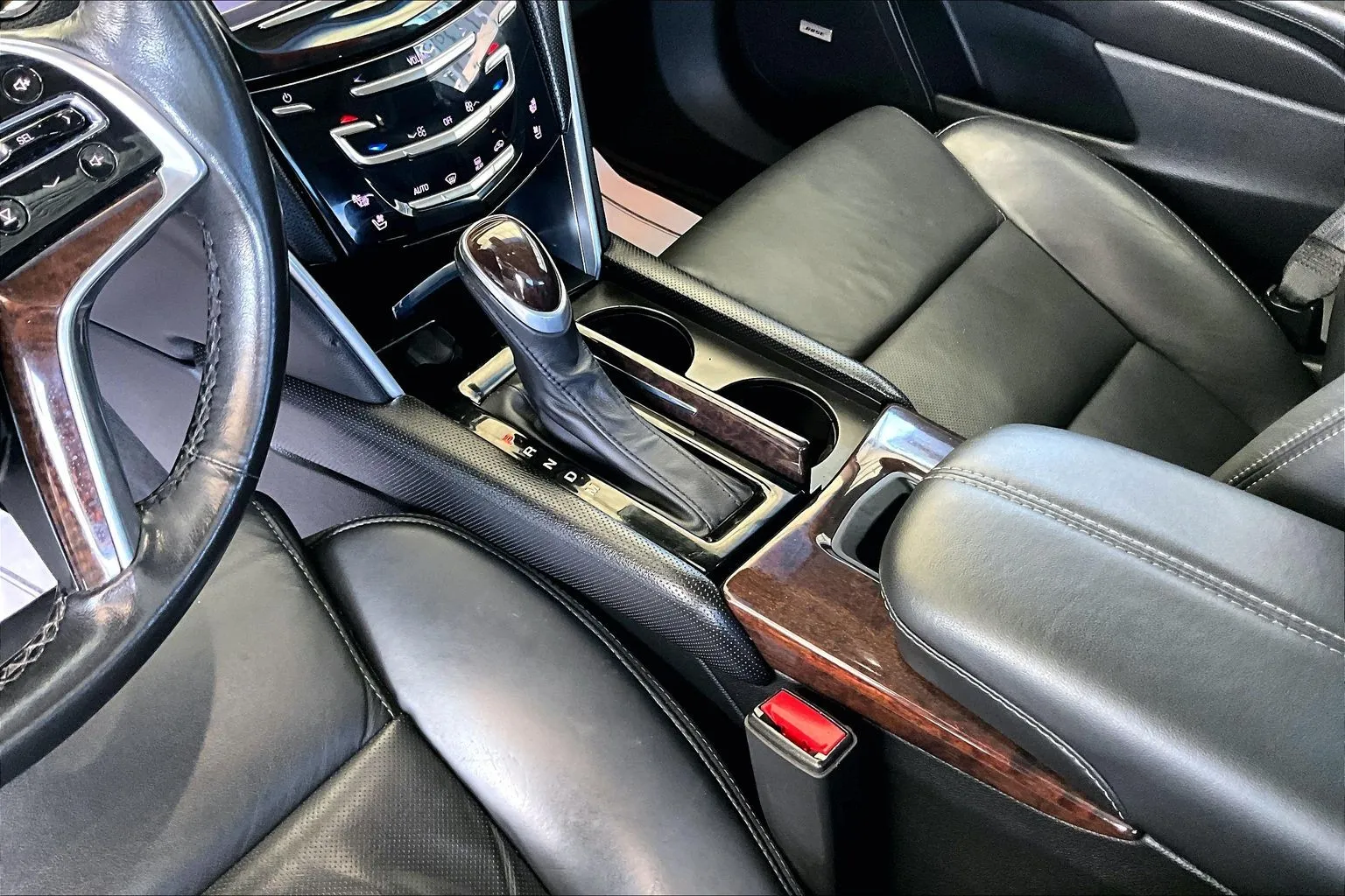 Cadillac XTS photo 15