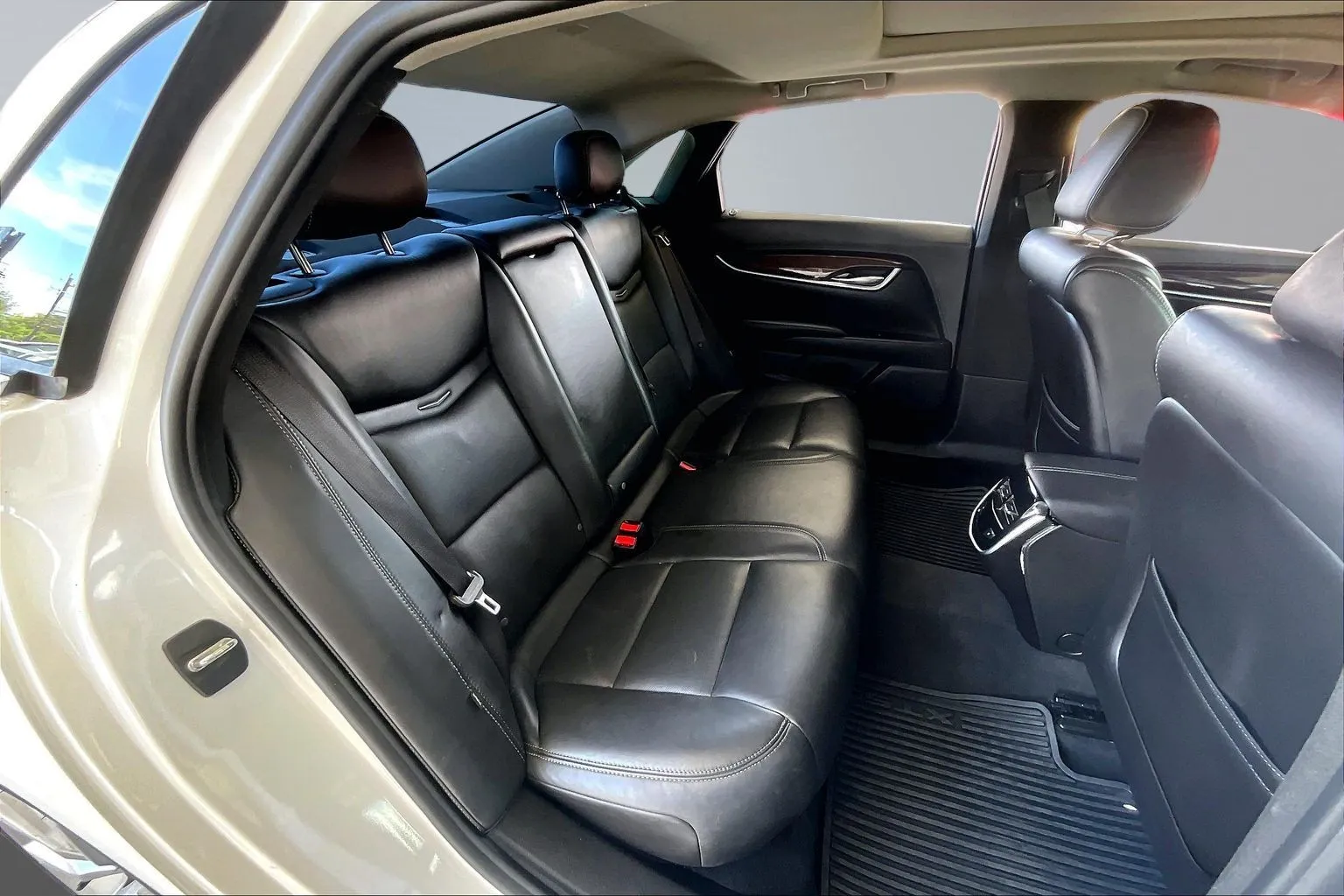 Cadillac XTS photo 22