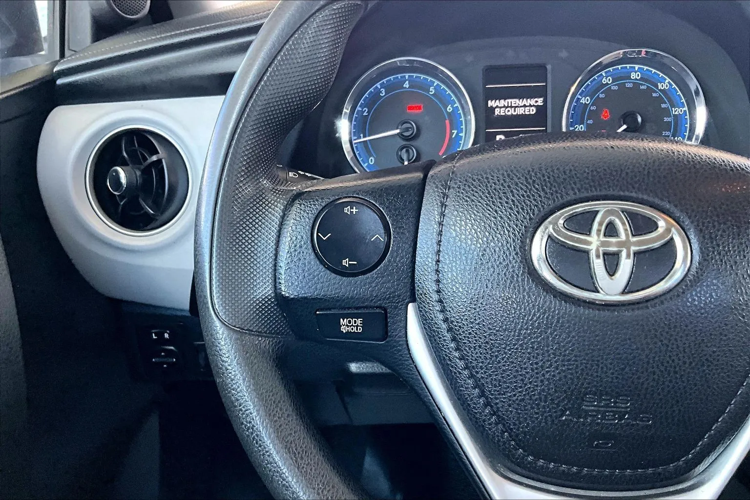 Toyota Corolla photo 10