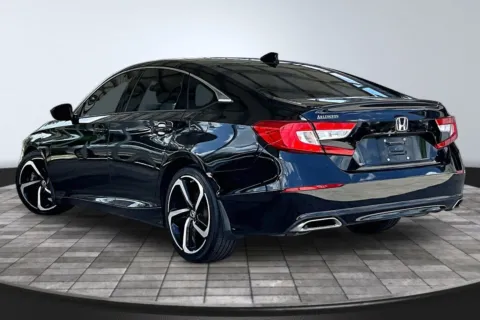 More photos of 2018 Honda Accord Sport at M&J Auto Sales and Service, FL