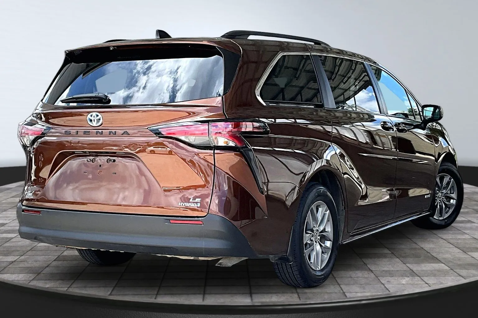 Toyota Sienna photo 6