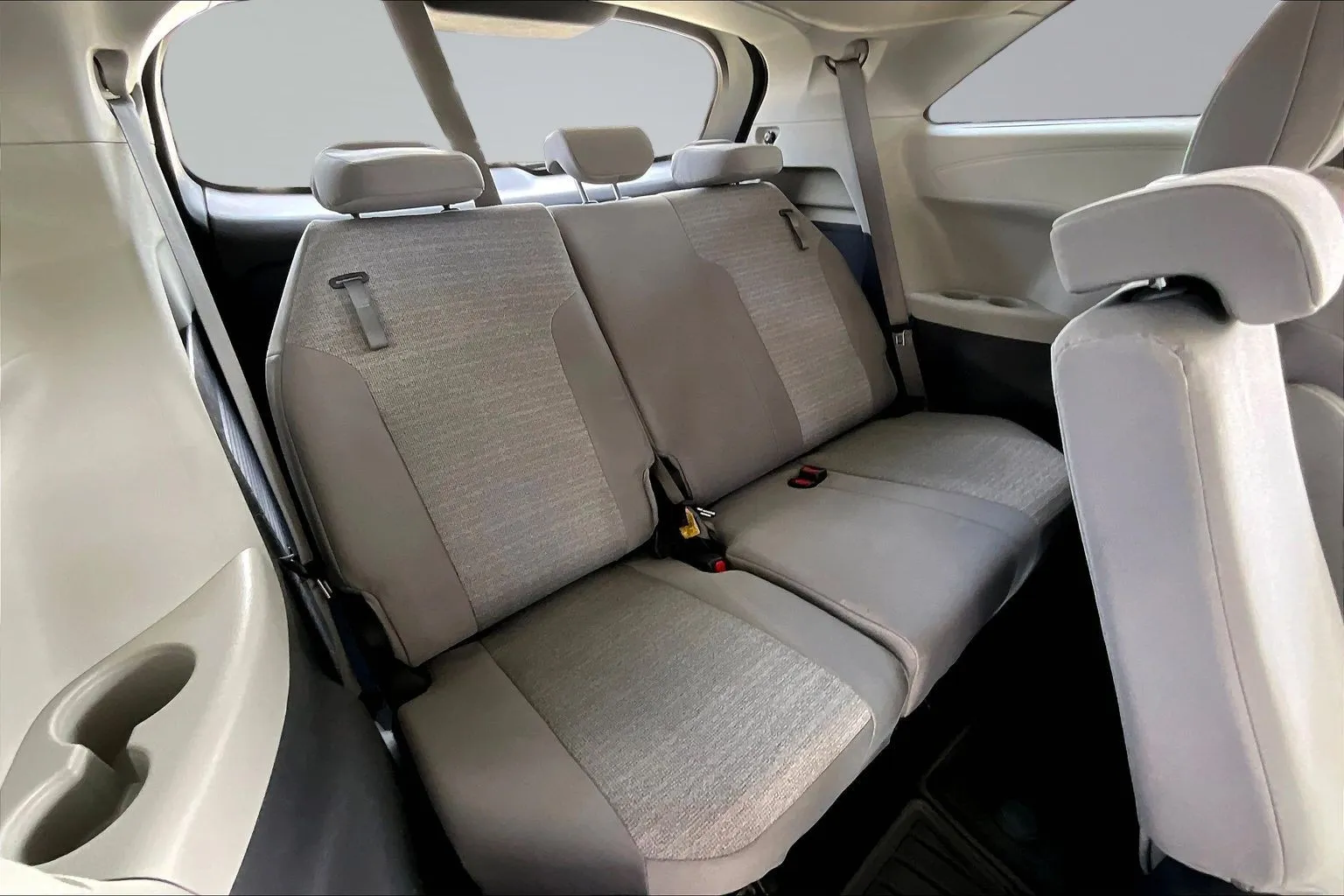Toyota Sienna photo 23