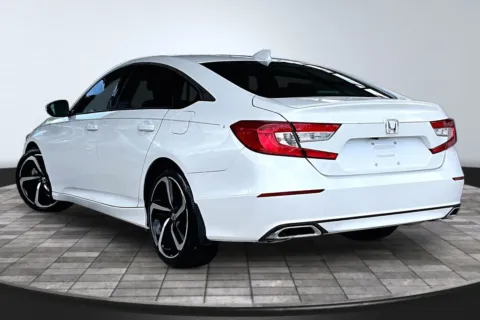 More photos of 2019 Honda Accord Sport at M&J Auto Sales and Service, FL