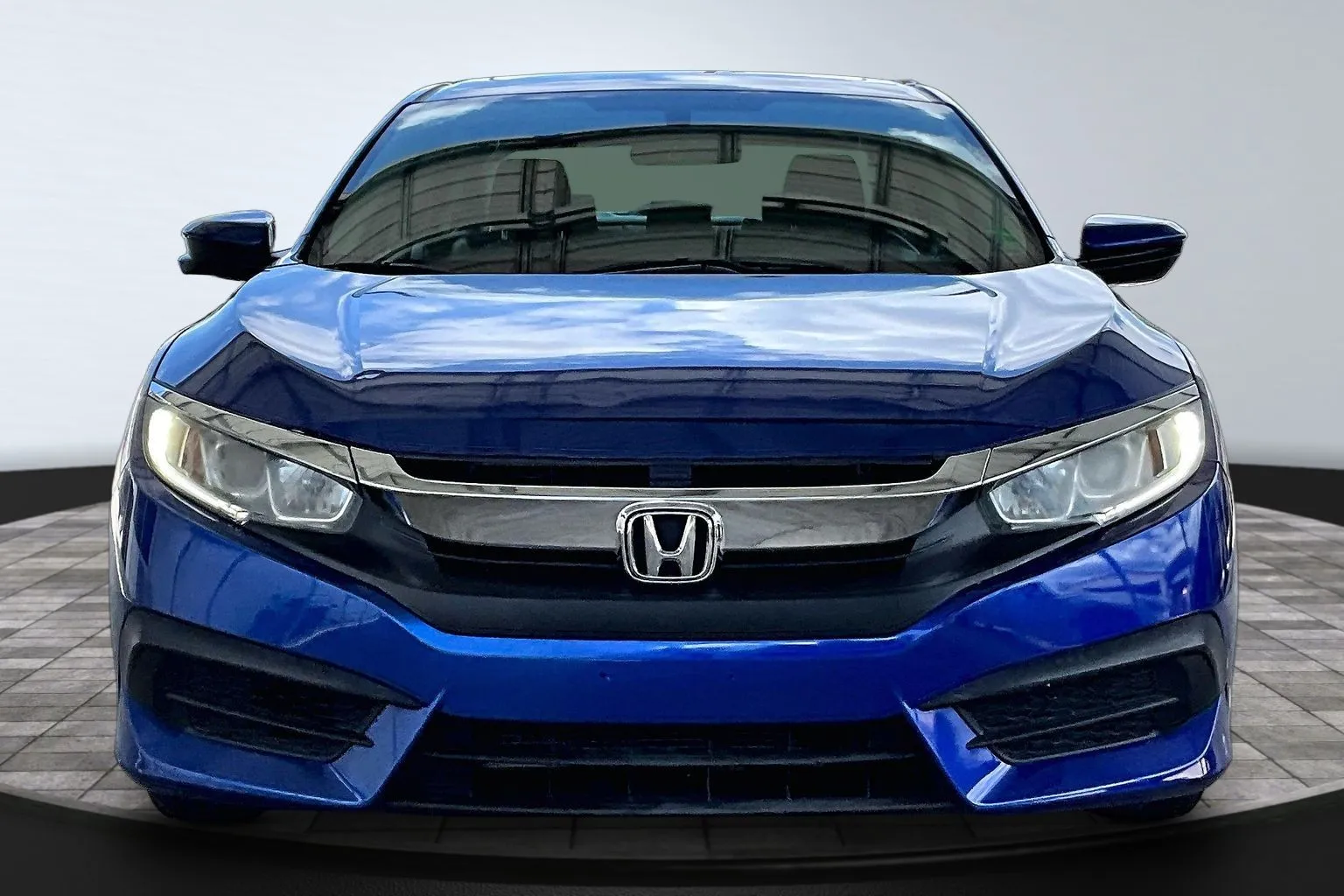 Honda Civic photo 2