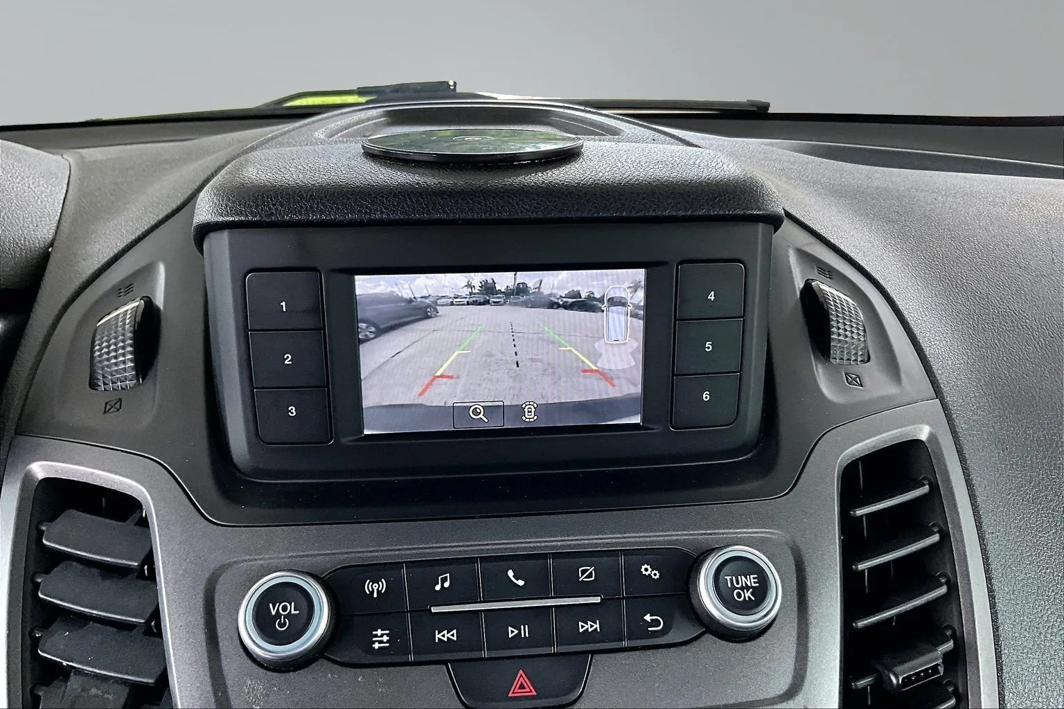 Ford Transit Connect photo 13
