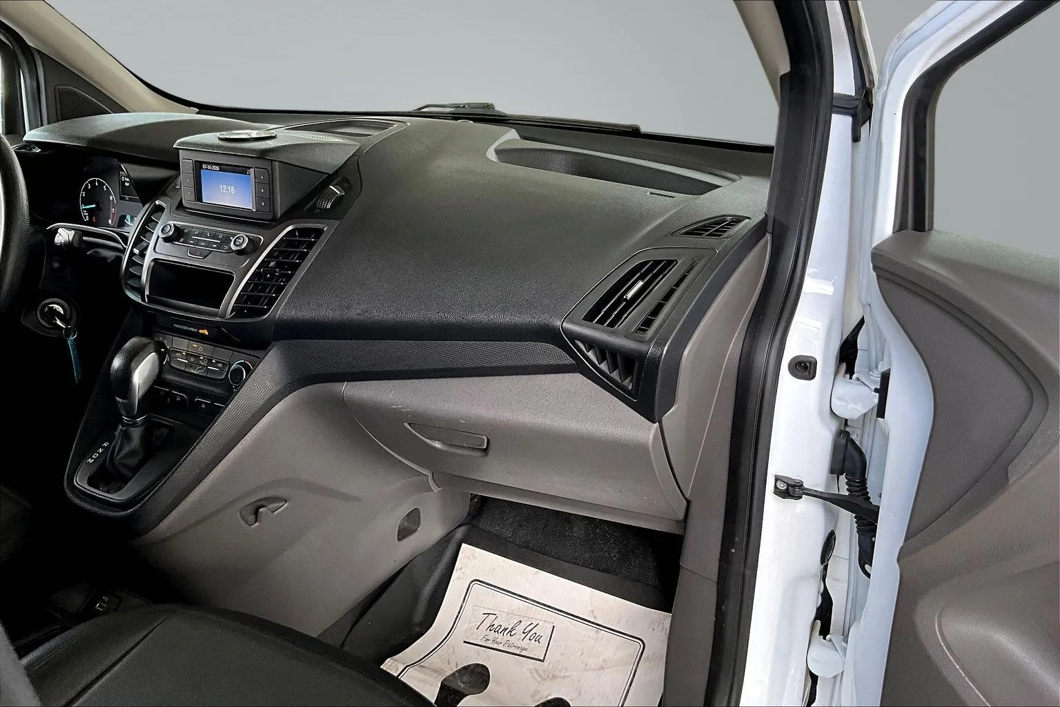 Ford Transit Connect photo 23
