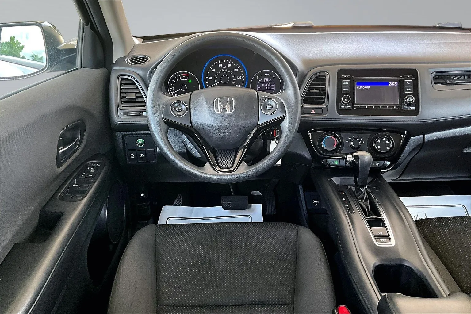 Honda HR-V photo 8