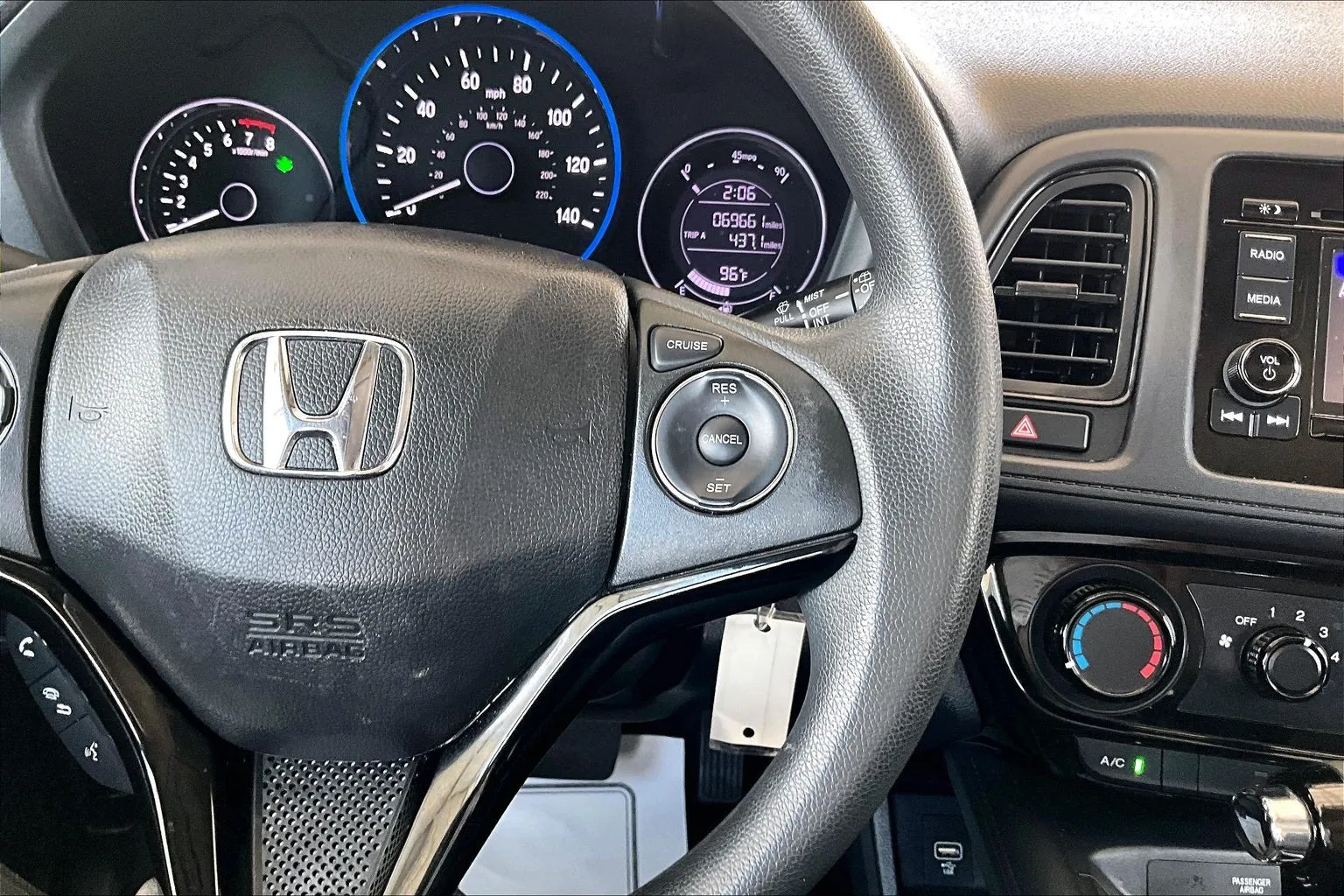 Honda HR-V photo 11