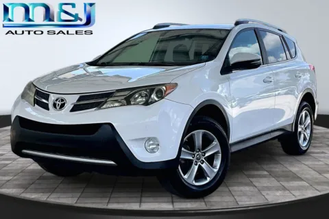 White 2015 Toyota RAV4 XLE for sale in Jacksonville, FL