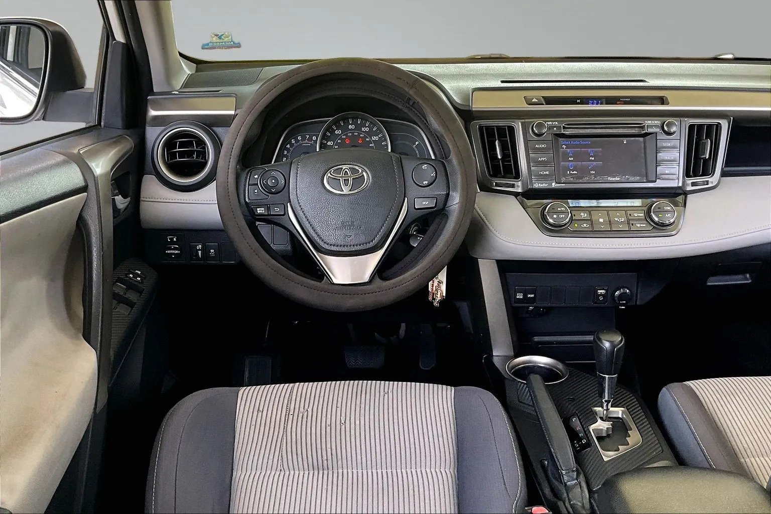 Toyota RAV4 photo 8